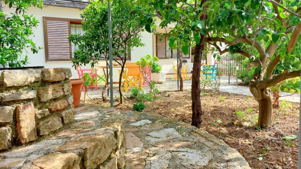Lourantos Studios & Apartments Βαθύ Εξωτερικό φωτογραφία