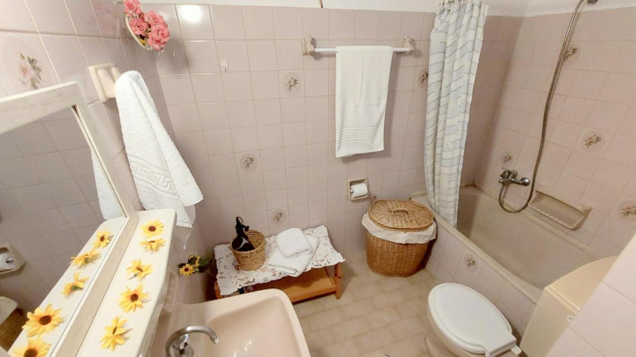 Lourantos Studios & Apartments Βαθύ Εξωτερικό φωτογραφία
