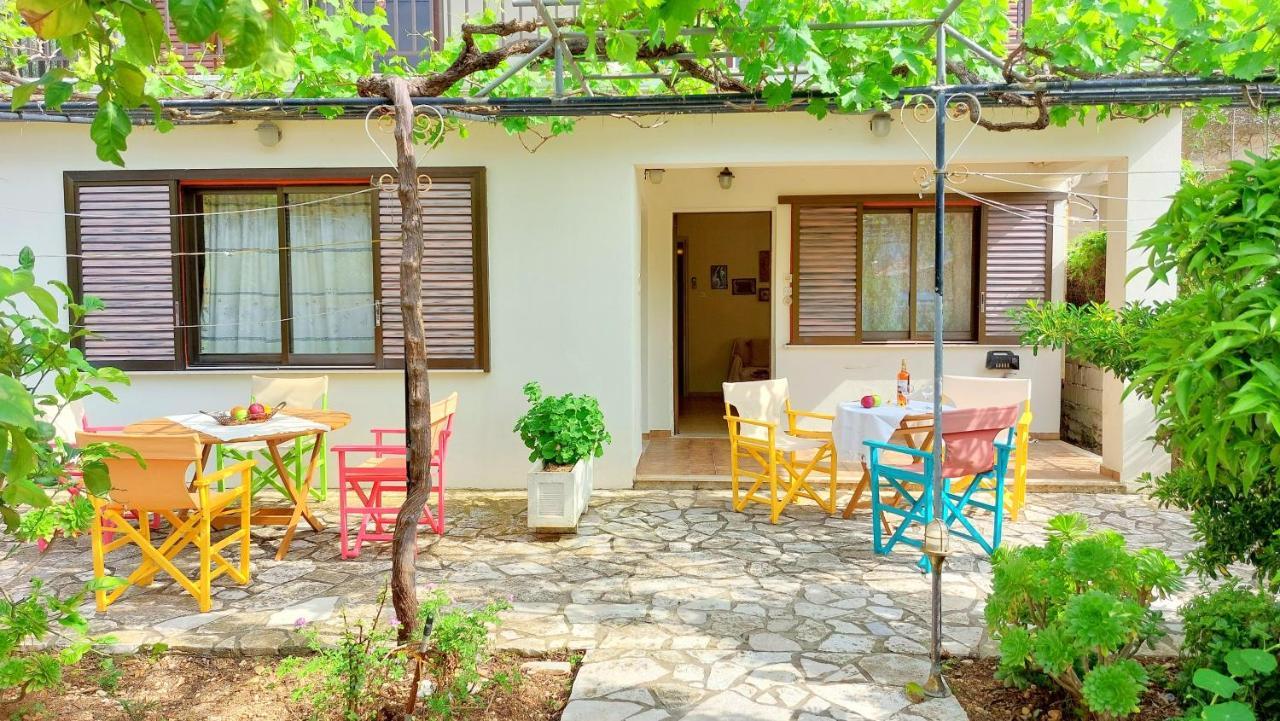 Lourantos Studios & Apartments Βαθύ Εξωτερικό φωτογραφία