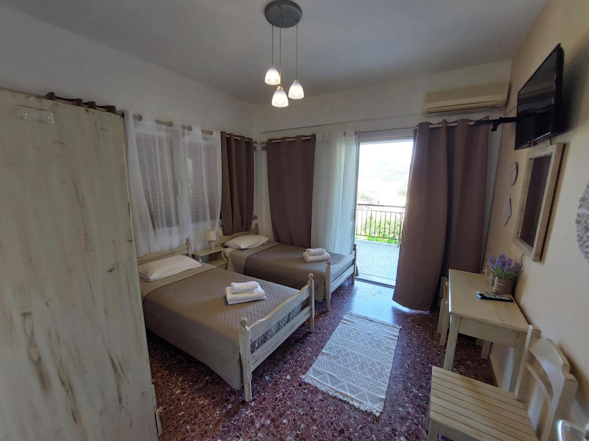 Lourantos Studios & Apartments Βαθύ Εξωτερικό φωτογραφία